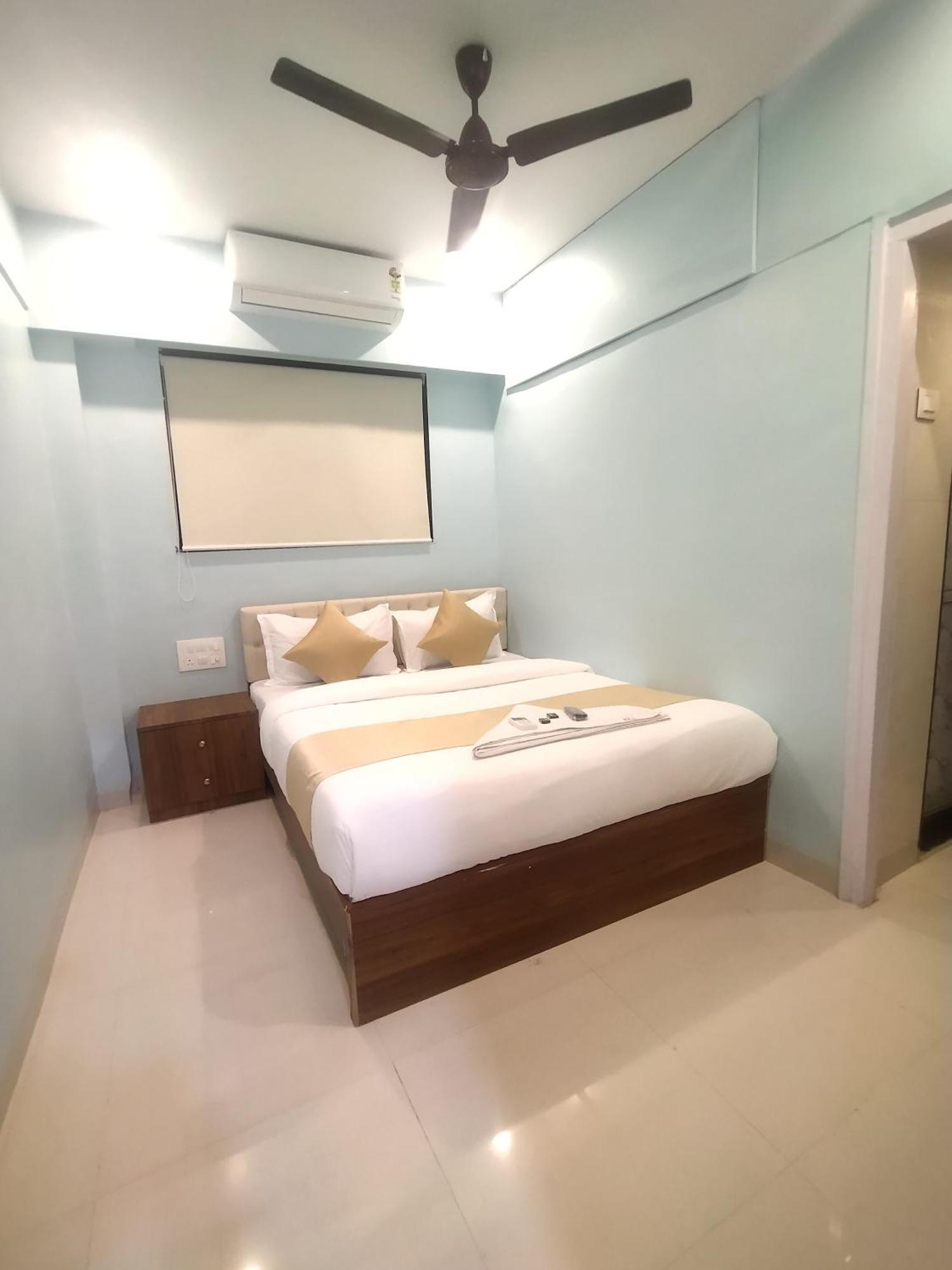 Everest Stays Rooms And Dormitory มุมไบ ภายนอก รูปภาพ