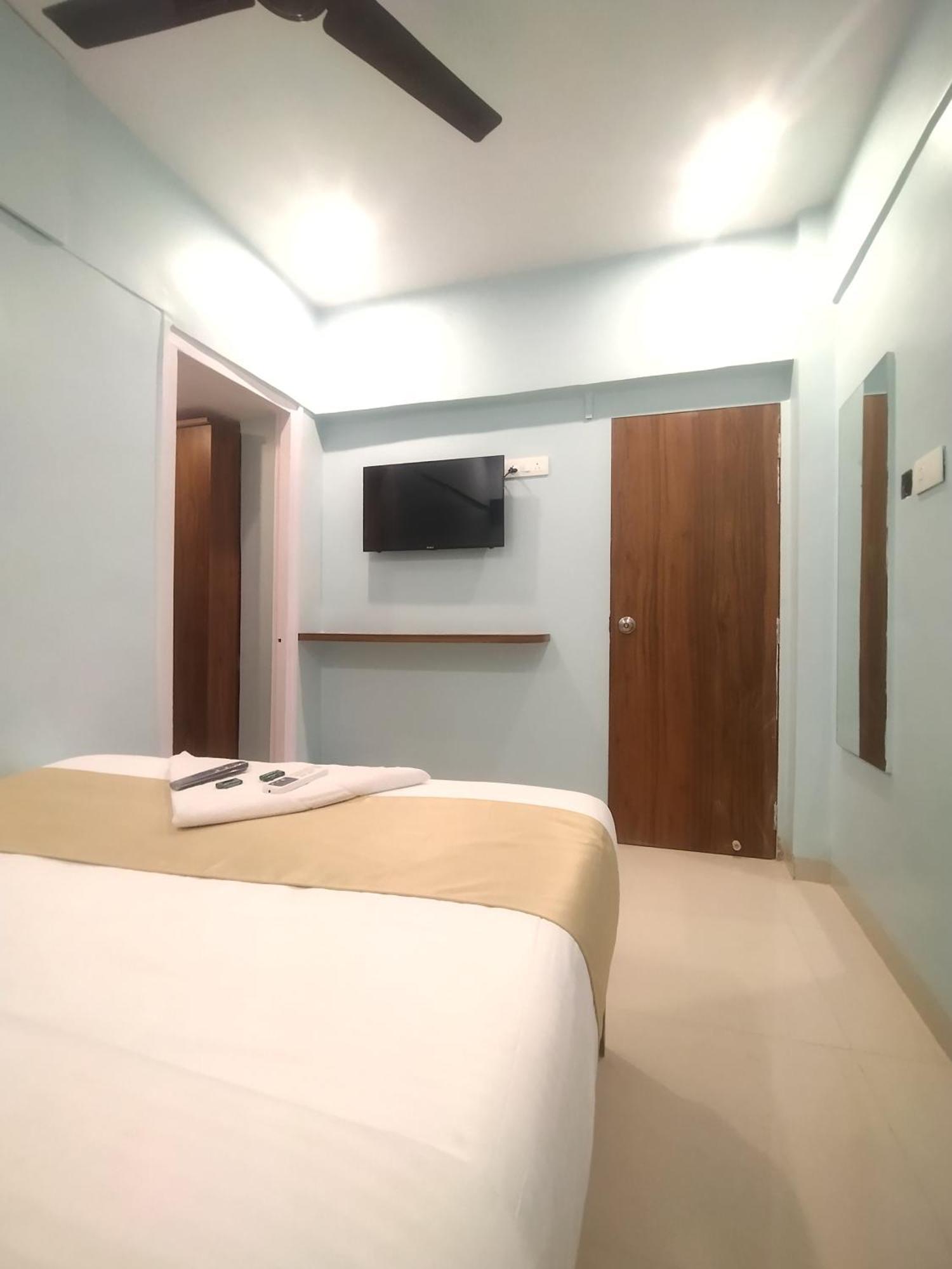 Everest Stays Rooms And Dormitory มุมไบ ภายนอก รูปภาพ