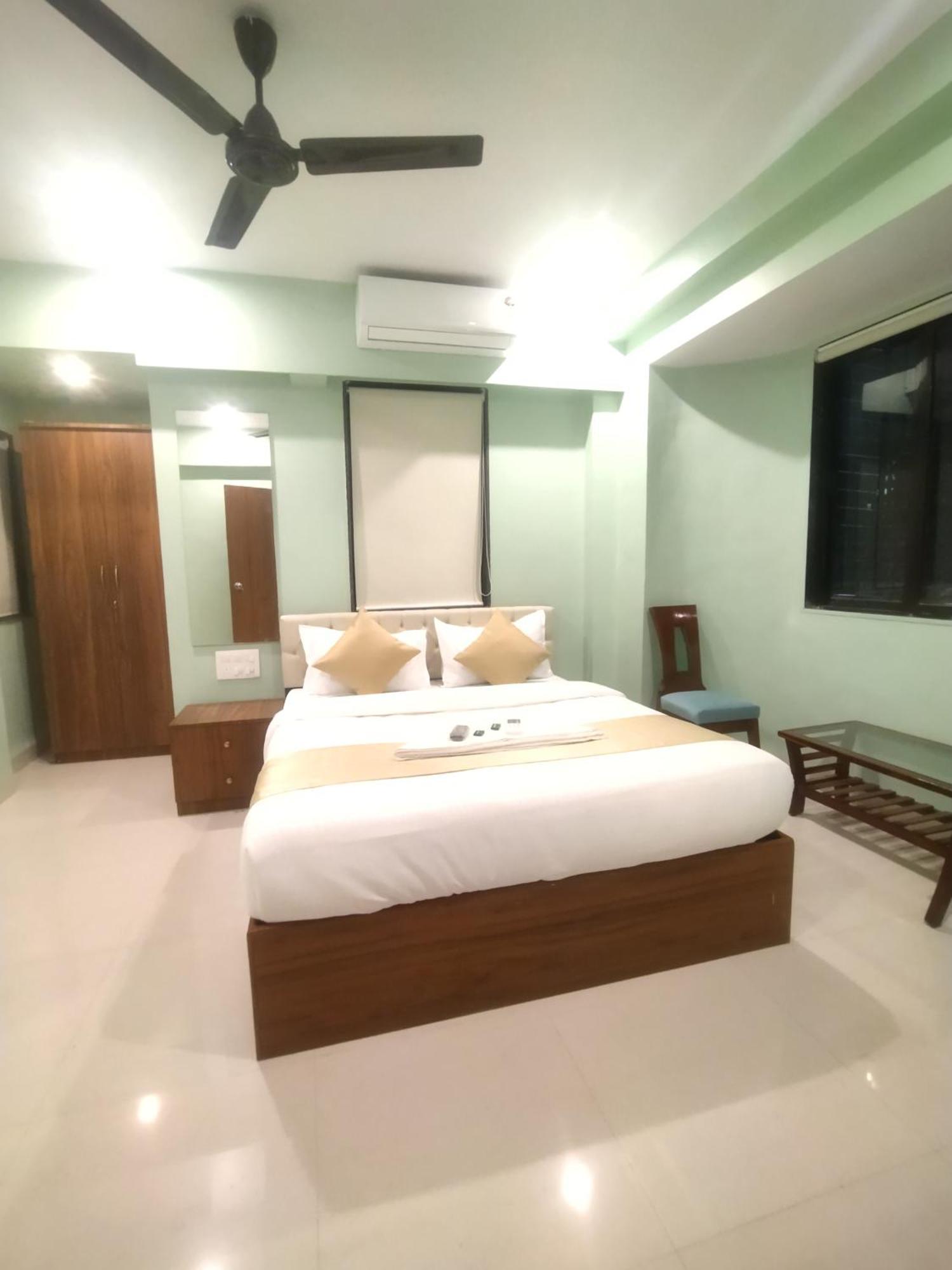 Everest Stays Rooms And Dormitory มุมไบ ภายนอก รูปภาพ